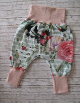 Babyhose Blumen grün