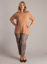 Yest Curve shirt Jelisaveta