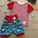 Kindershirt "Rot gestreift" und Kinderhose (kurz) "Maritime" aus der BIO-Kollektion "Maritime Summer"