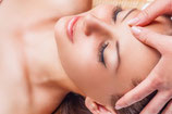 Massage du visage associé à une séance de Sauna japonais