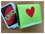 Spielkarten Etui klein (giftgrün/grün mit Herz rot)