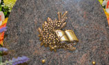 Bronze - Bouquet et livre - FF-BGX