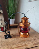 kleine Schiffslampe mit Wandhalterung