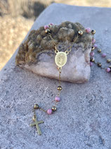 Rosario Guadalupana rosa