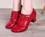 chaussures latines vernies