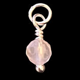 925 Rosenquarz Charm (1) - facettiert ~4mm (891295)