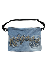 Standard Bag Jeans mit Schriftzug (Gurt verstellbar)
