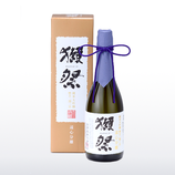 獺祭 純米大吟醸　磨き二割三分 遠心分離　720（DX化粧箱入り）