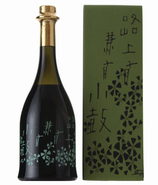 小鼓　純米大吟醸　 路上有花 黒牡丹　720ml　化粧箱入り