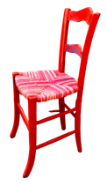 Chaise paillée, version rouge vif. Collection Bougainvilliers.