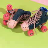 Familien-Disko | Rollschuh-Verleih für Sa., 5. April, 13:30 - 17:30 Uhr