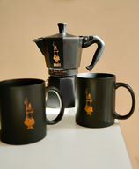 Bialetti Black Star Edition, Espressokocher 6 Tassen + 2 Mug