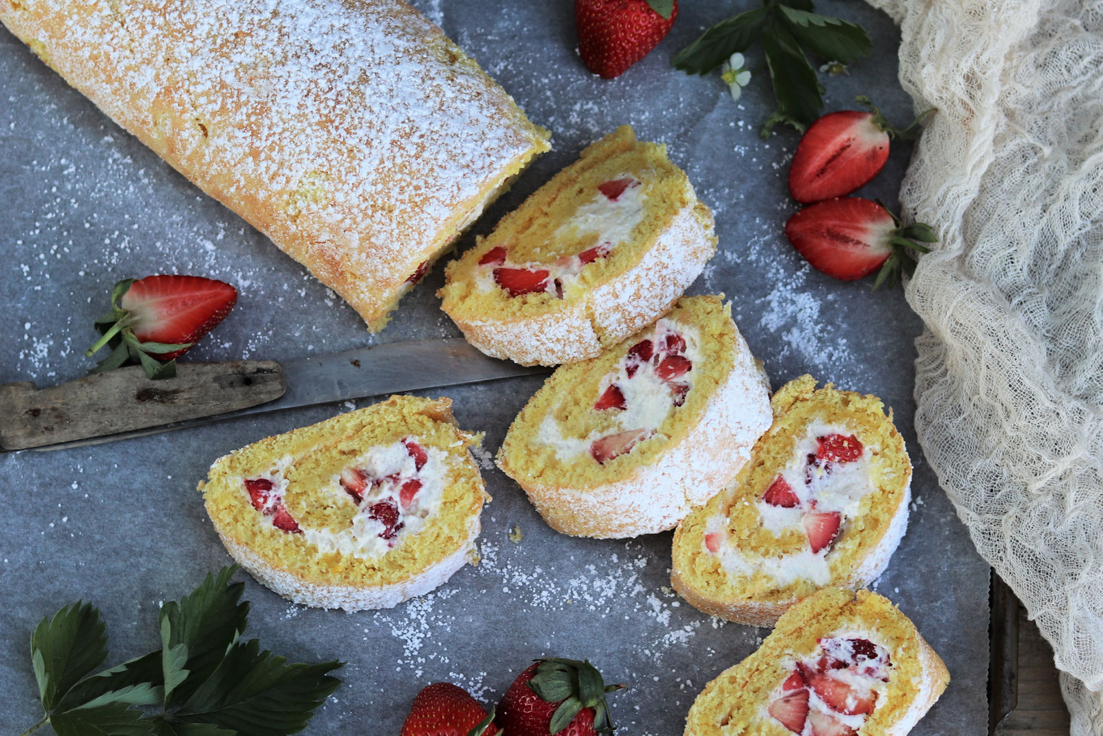 Erdbeerroulade - food-stories/ein vegetarischer Foodblog Erdbeerroulade - food-stories/ein vegetarischer Foodblog