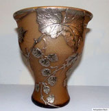 Legra & Cie,"Houblon" Vase um 1900, Hopfenmotiv mit Silberauflage, € 550,00