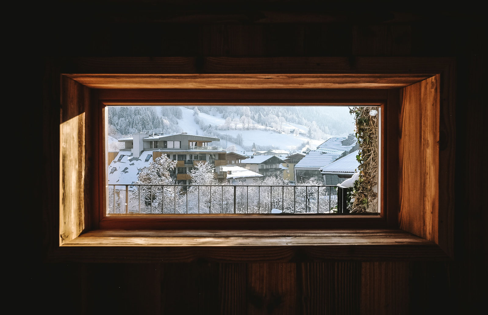 Luxury suite at Margarethenstein in Kaprun with panoramic windows and alpine design