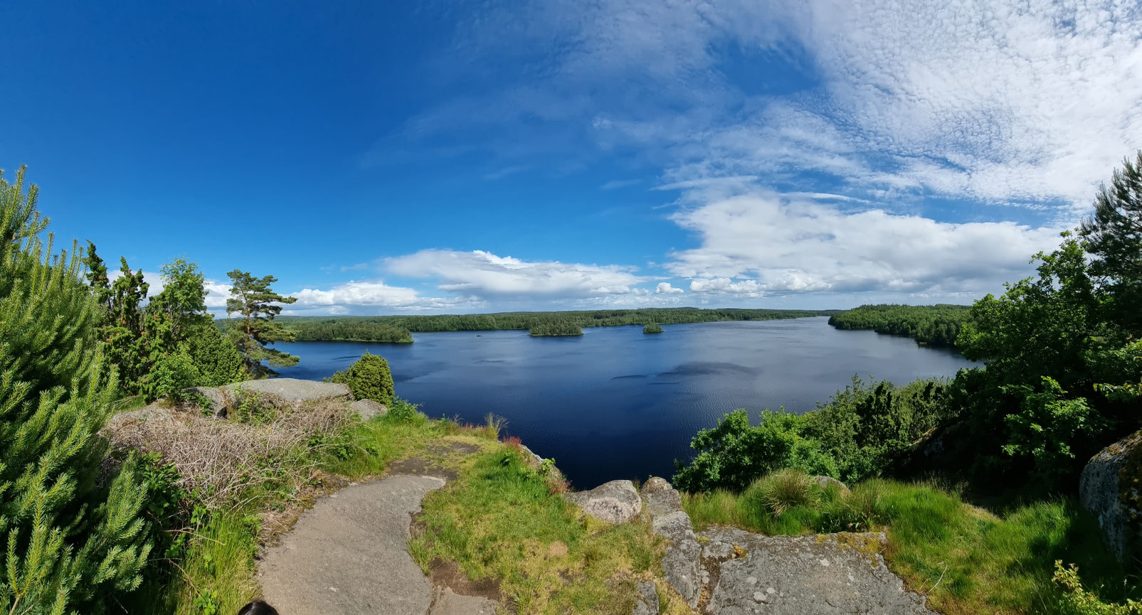 Schweden See landscape overland Travel Camping #ProjektBlackwolf Schweden Skandinavien wolf78 explore without no limits roadtrip offroad Overlandingnomads Dachzeltnomaden wolf78-overland.ch