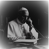 Papst sitzt im Dunkeln, damit niemand ihn erkennt, und telefoniert. Foto wurde mit canva (KI) erstellt und anschliessend abgedunkelt.