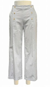透けない白のパンツ フォーユー価格　3,980円(税込)