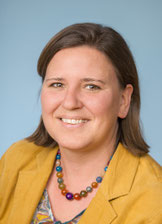 Gisi Neunteufl, Klassenlehrerin 1b, Leiter Stellvertreterin