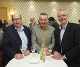 Wine Bar des Marolles のヴァンサン・トマ（中央）とその2人の兄（2つ星Château du Mylord ）