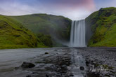 Island Skogarfoss im Morgenlicht