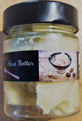 Shea Butter - unraffiniert, ein Naturprodukt aus Ghana. Abgefüllt in einem Glas mit liebvoll designetem Etikett