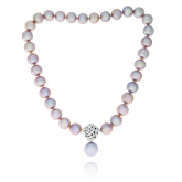 Mingperlen Collier mit Weissgold Schliesse, Brillanten und einem Perlen-Einhänger aus der Unendlichen Geschichte Kollektion der Goldschmiede OBSESSION in Zürich und Wetzikon.