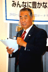 八重山の防衛などをテーマに講話する三木会長