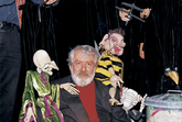 Momo - Michael Ende - Oder Die seltsame Geschichte von den Zeit-Dieben und von dem Kind, das den Menschen die gestohlene Zeit zurückbrachte. Momo - von Michael Ende
