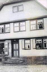 "Josephine Strauss Putz- und Modewaren"
