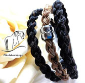 Armband Lage  3 Stränge  In dem Mittleren Strang  ist eine Perle eingearbeitet.  Je Strang ca. 5-6 mm