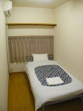 Single Room   　3500yen for 1 person