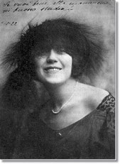 soprano Juanita Caracciolo