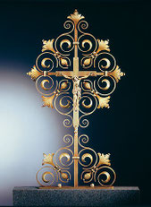 Schmiedebronze Grabkreuz 142x79cm