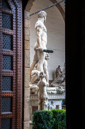 Skulpturen auf der Piazza della Signoria