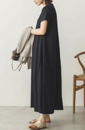 【接触冷感】  ベーシックな Aライン ワンピース  SALE　2,880円(税込)  ポケット付き
