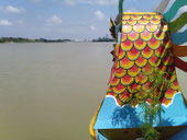 Boot op de Parfumrivier