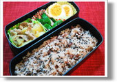 　　　　　赤飯の弁当