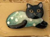 まめまめ舎 水玉猫(緑) 七宝ブローチ ¥6,500 50㎜×30㎜