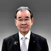 会　長｜明比 昭治 