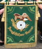 Das neu erstellte Jungschützenbanner 2002