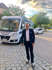 Der "Reiseführer zum Glück"