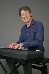 Charles Hart, Piano