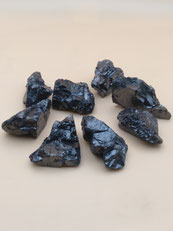 c60, elixir de shungite, eau de shungite, chakras, shungite argentée, pierre de shungite, pierre de protection,, minéraux, pierre naturelle, guérison, santé, ondes électromagnétiques, propriétés positives