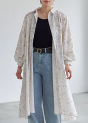 ラインフラワーの ブラウスワンピース フォーユー価格　3,880円(税込)[WHITE] さらっとした素材を使用しています