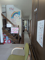 室内歩行訓練にも使用できるデイサービスこころの廊下