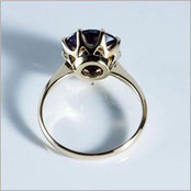 K18石座作り変え修復の合成アレキサンドライトリング