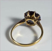 K18打刻、修復前の合成アレキサンドライトリング