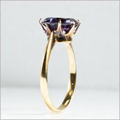 K18打刻、修復前の合成アレキサンドライトリング