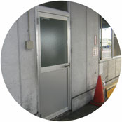 アルミ製ドア改修工事